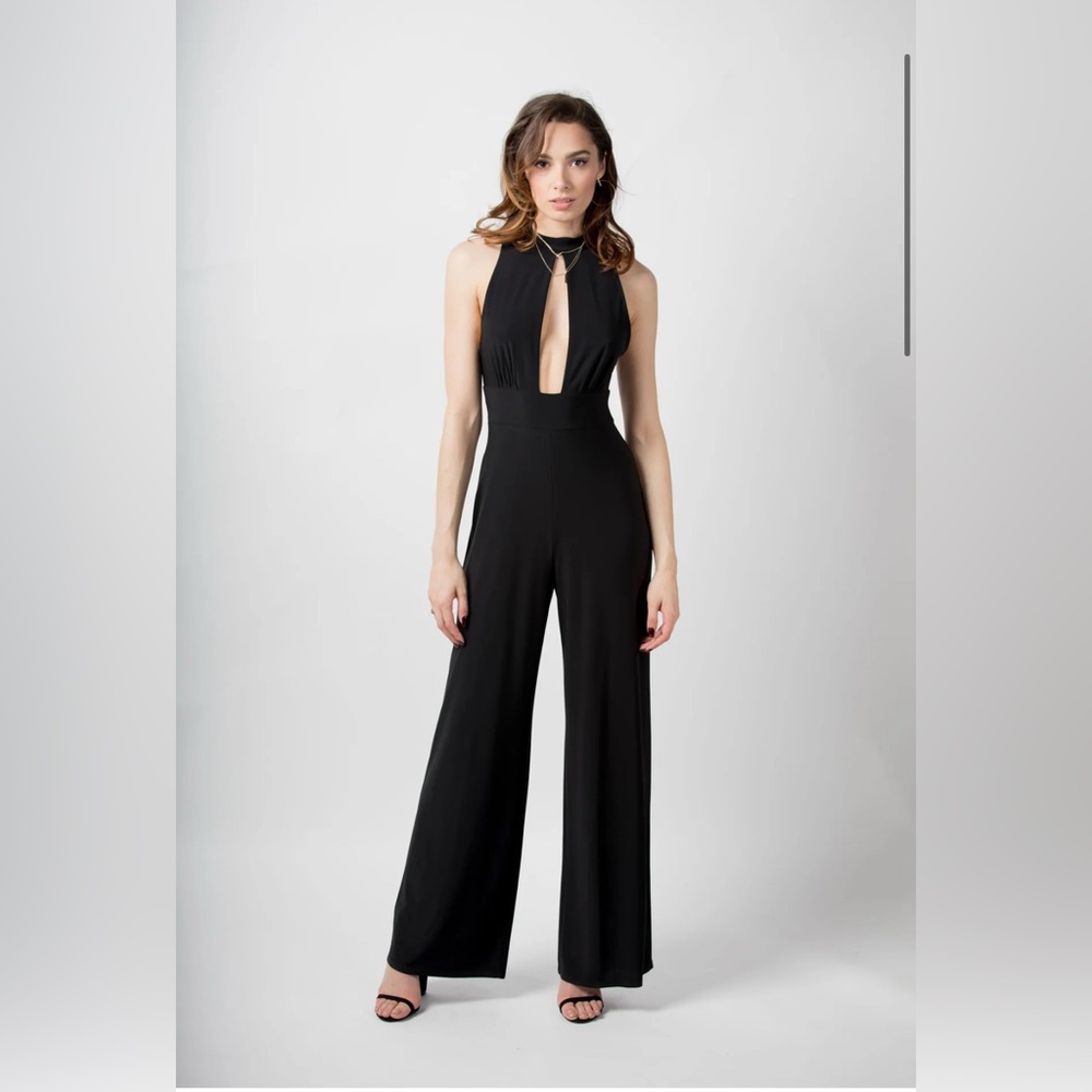 Wide Leg Keyhole Front Fleabag Jumpsuit in Black Size UK 8